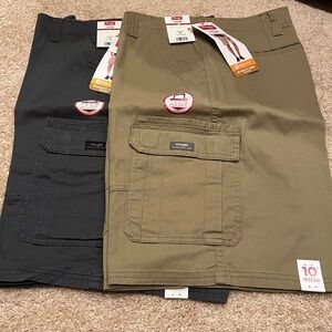 NWT- Bundle of 2 pair Wrangler Men's Blue and Khaki Cargo Shorts - size 40